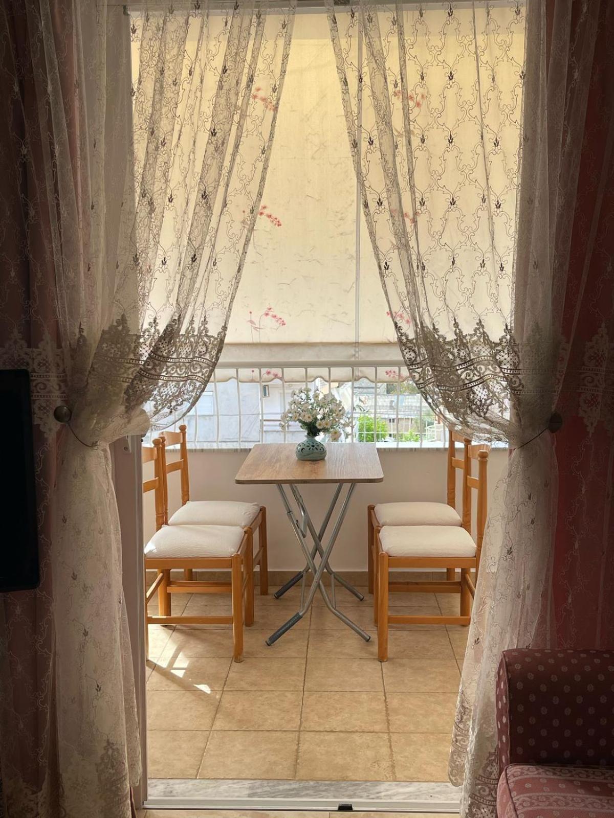 Linda Home Sarande Luaran gambar