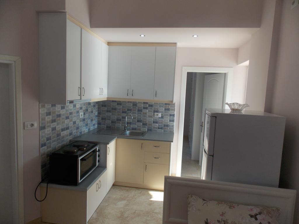 Linda Home Sarande Luaran gambar